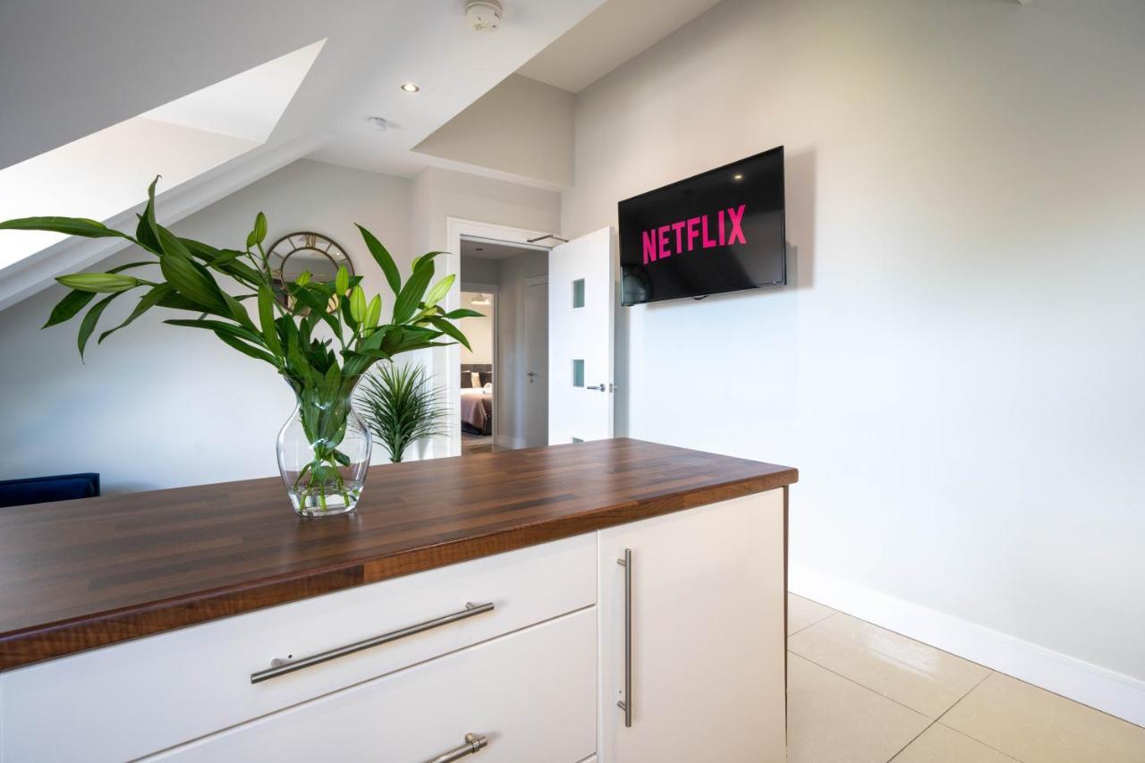 Three Bed Apartment Sleeps 5 In Botanic Belfast Buitenkant foto