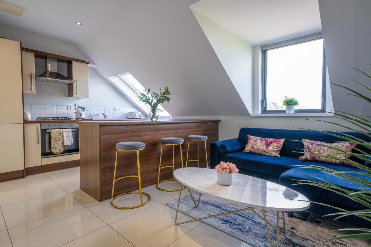 Three Bed Apartment Sleeps 5 In Botanic Belfast Buitenkant foto