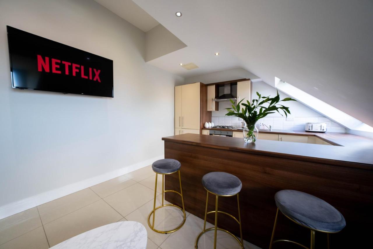 Three Bed Apartment Sleeps 5 In Botanic Belfast Buitenkant foto