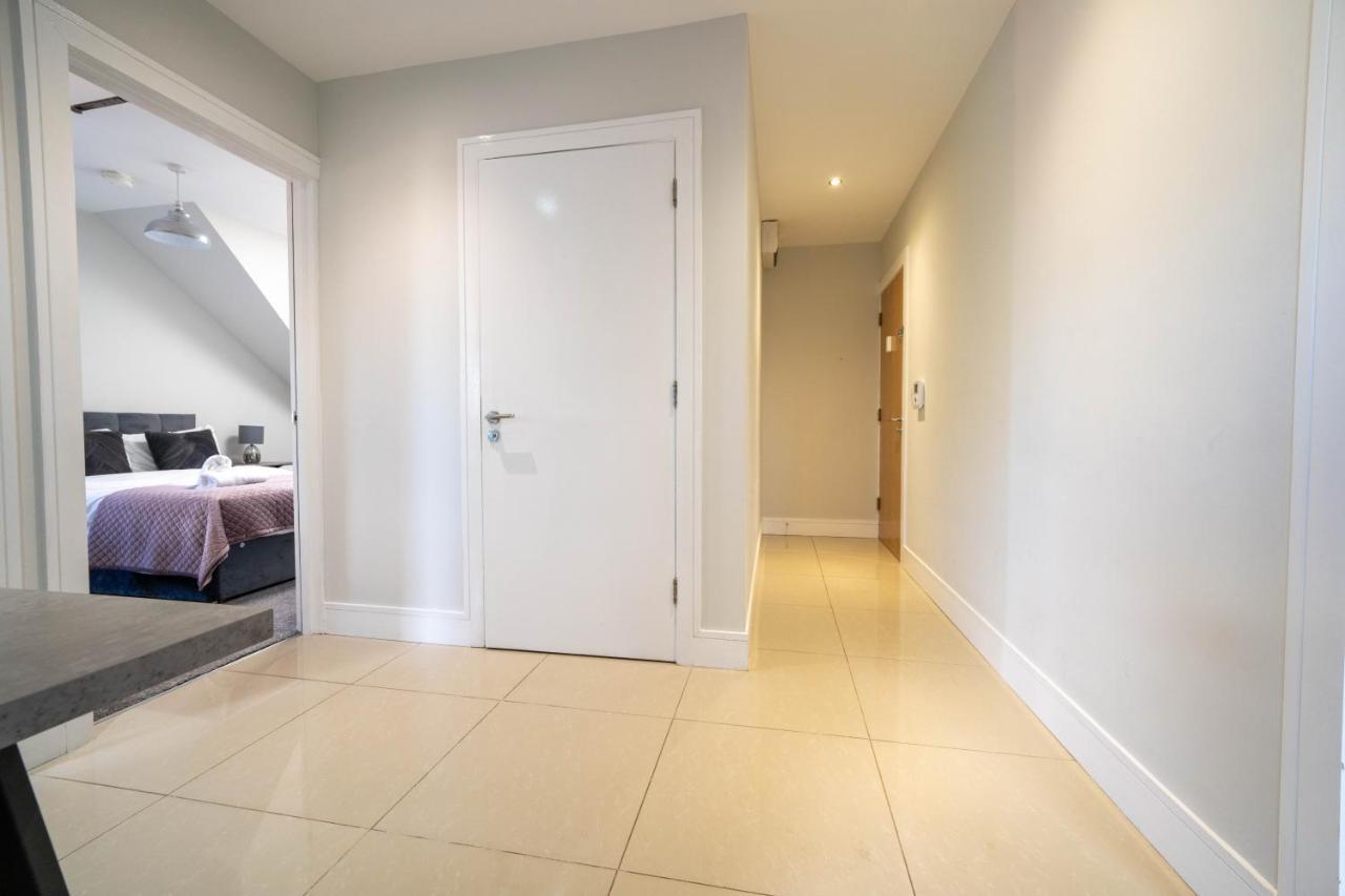 Three Bed Apartment Sleeps 5 In Botanic Belfast Buitenkant foto