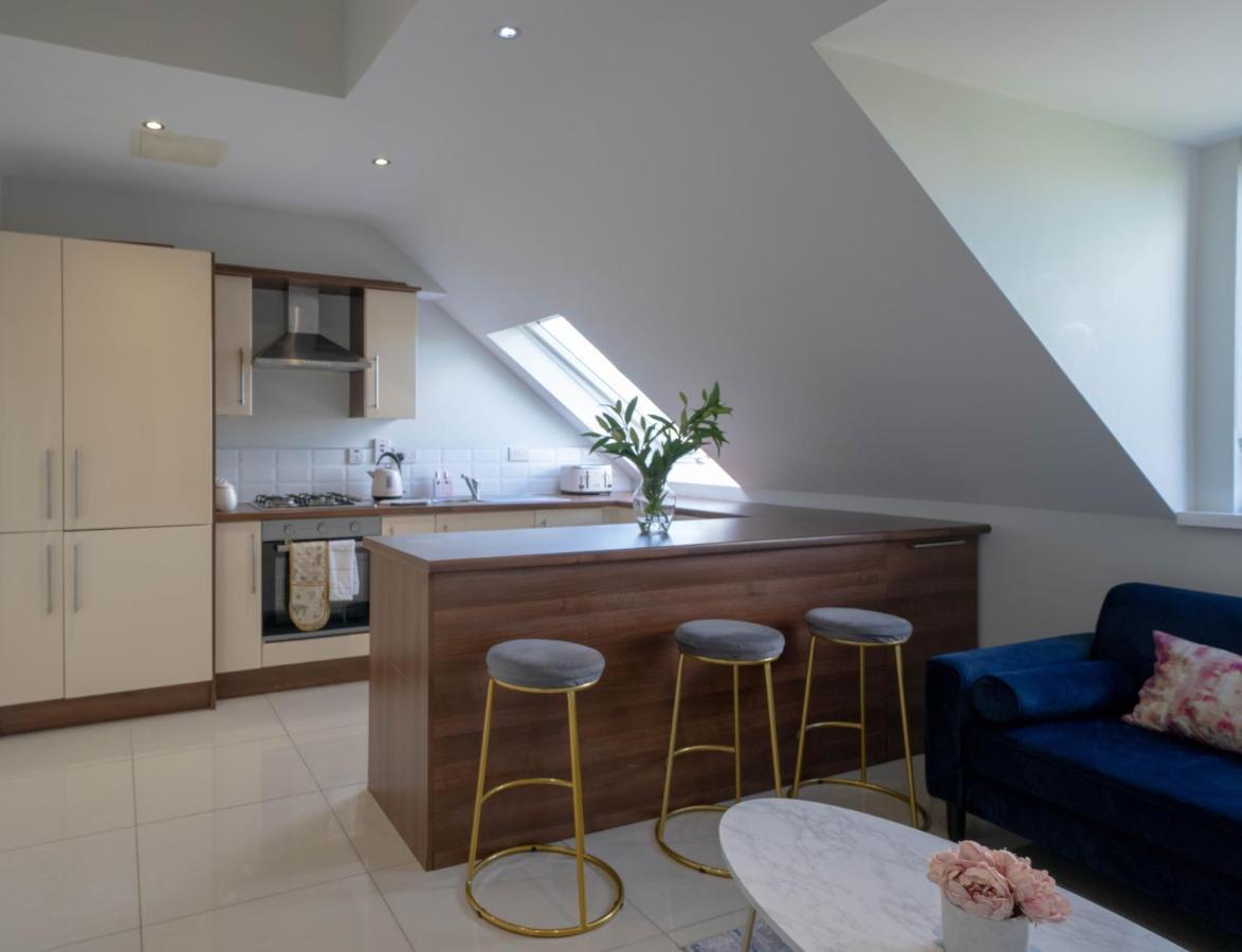 Three Bed Apartment Sleeps 5 In Botanic Belfast Buitenkant foto